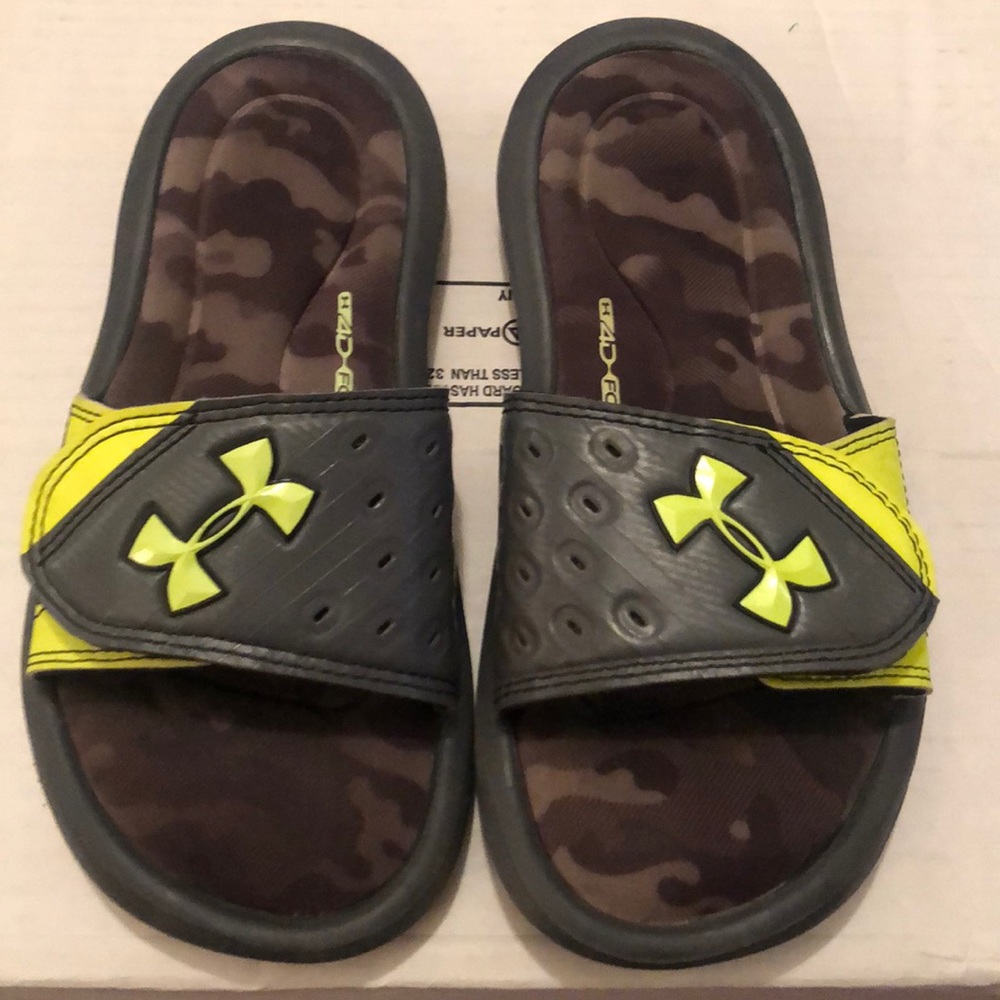 UNDER ARMOUR Sandals